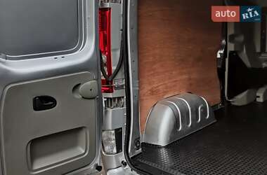 Минивэн Renault Trafic 2013 в 