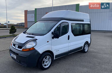 Минивэн Renault Trafic 2004 в 
