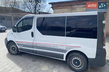 Минивэн Renault Trafic 2005 в 