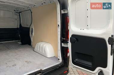 Грузовой фургон Renault Trafic 2020 в 
