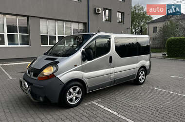 Минивэн Renault Trafic 2006 в 