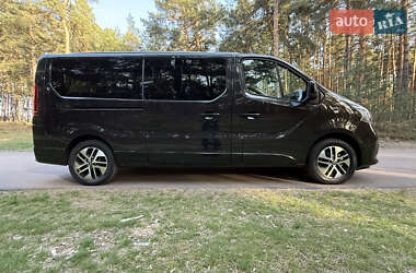Минивэн Renault Trafic 2021 в 