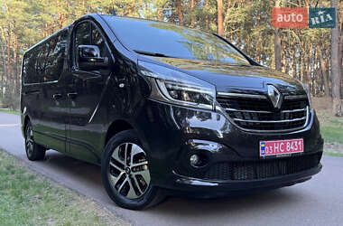 Минивэн Renault Trafic 2021 в 