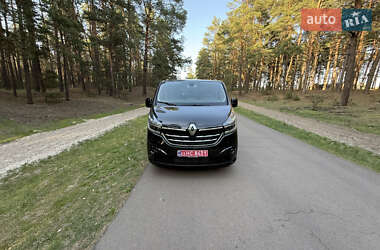 Минивэн Renault Trafic 2021 в 