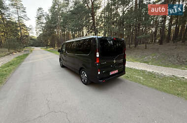Минивэн Renault Trafic 2021 в 
