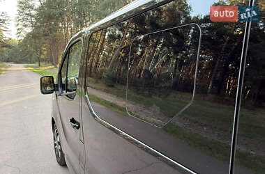 Минивэн Renault Trafic 2021 в 