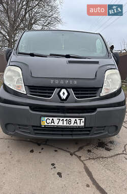 Грузовой фургон Renault Trafic 2010 в 