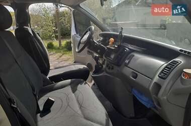 Мінівен Renault Trafic 2005 в 