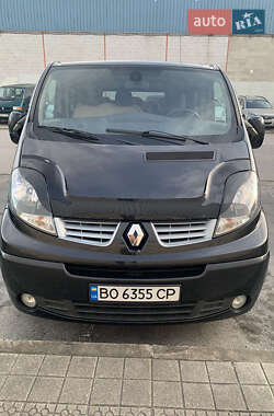 Мінівен Renault Trafic 2014 в 