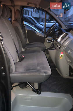 Мінівен Renault Trafic 2014 в 