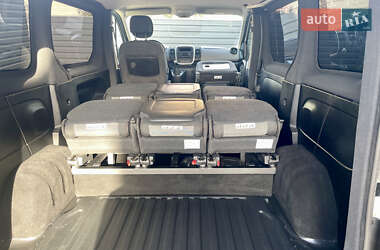 Минивэн Renault Trafic 2019 в 