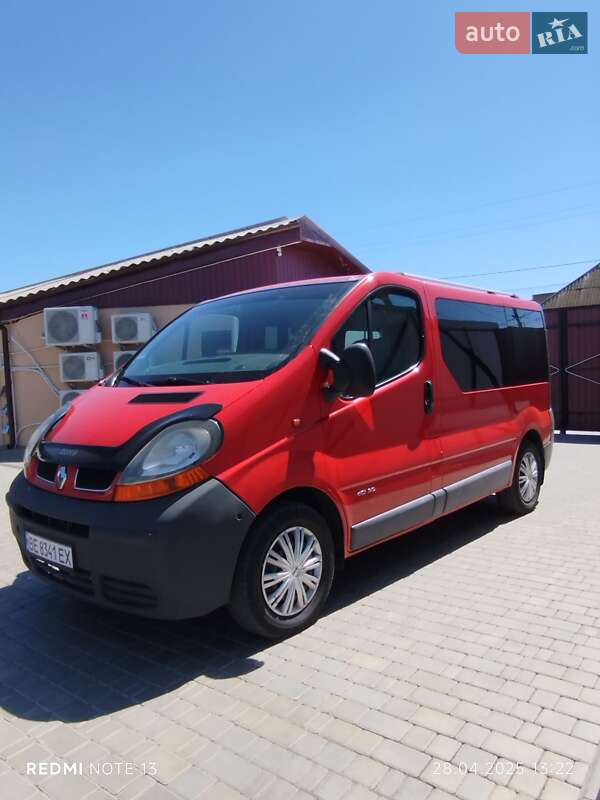 Мінівен Renault Trafic 2004 в 