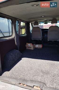Мінівен Renault Trafic 2004 в 