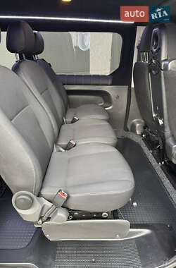Минивэн Renault Trafic 2016 в 