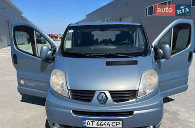 Мінівен Renault Trafic 2013 в 