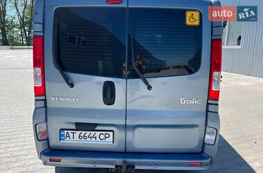 Мінівен Renault Trafic 2013 в 