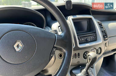 Мінівен Renault Trafic 2013 в 