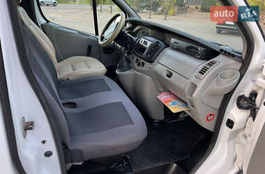 Минивэн Renault Trafic 2005 в 