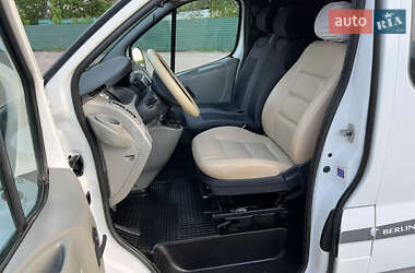 Минивэн Renault Trafic 2005 в 