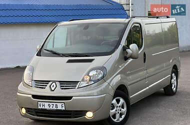 Вантажний фургон Renault Trafic 2014 в Радивиліві