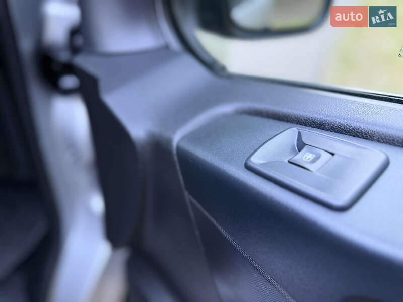 Другие грузовики Renault Trafic 2021 в Киеве