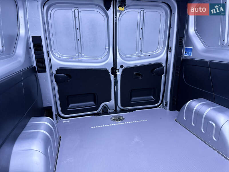 Другие грузовики Renault Trafic 2021 в Киеве