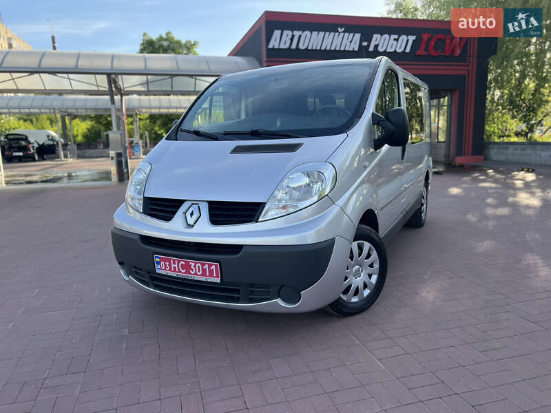 Мінівен Renault Trafic 2013 в Рівному