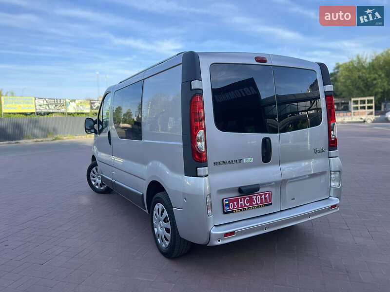 Мінівен Renault Trafic 2013 в Рівному