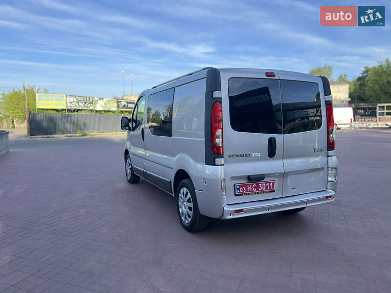 Мінівен Renault Trafic 2013 в Рівному