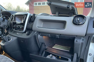 Мінівен Renault Trafic 2017 в 