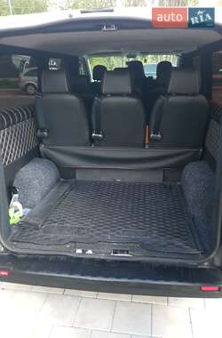 Мінівен Renault Trafic 2015 в 