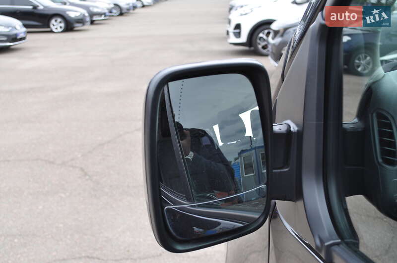 Мінівен Renault Trafic 2020 в Києві
