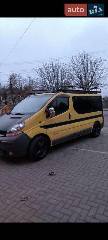 Мінівен Renault Trafic 2005 в Павлограді