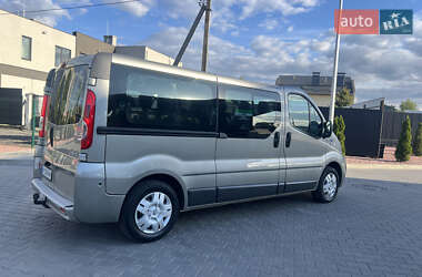 Мінівен Renault Trafic 2012 в 