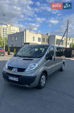 Мінівен Renault Trafic 2012 в 