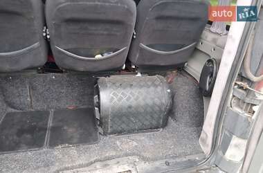 Мінівен Renault Trafic 2002 в 