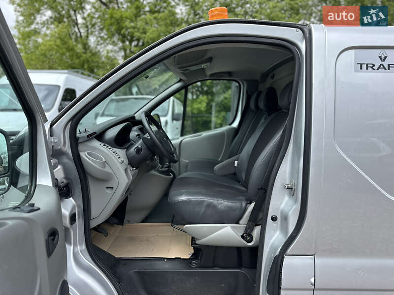 Вантажний фургон Renault Trafic 2013 в Рівному