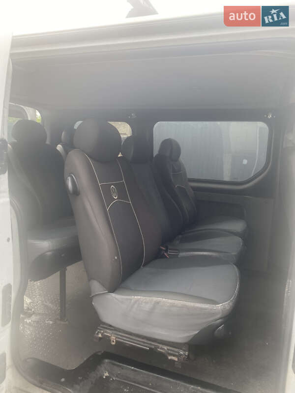 Минивэн Renault Trafic 2002 в Ровно