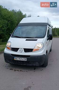 Грузовой фургон Renault Trafic 2006 в 