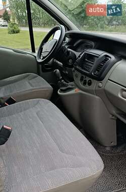 Грузовой фургон Renault Trafic 2006 в 