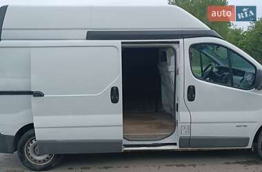Грузовой фургон Renault Trafic 2006 в 