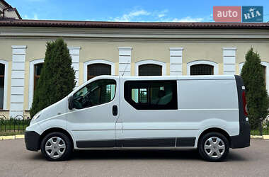 Мінівен Renault Trafic 2011 в 