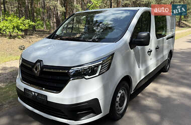Вантажний фургон Renault Trafic 2023 в 