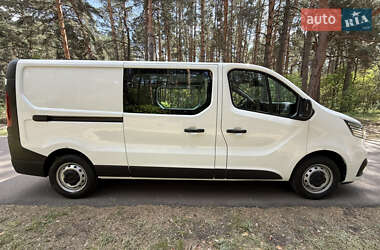 Вантажний фургон Renault Trafic 2023 в 