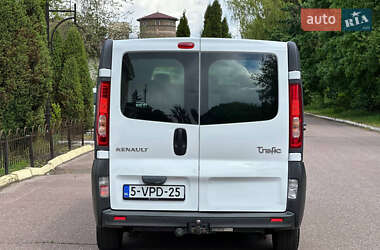 Мінівен Renault Trafic 2011 в 
