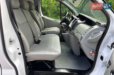 Мінівен Renault Trafic 2011 в 