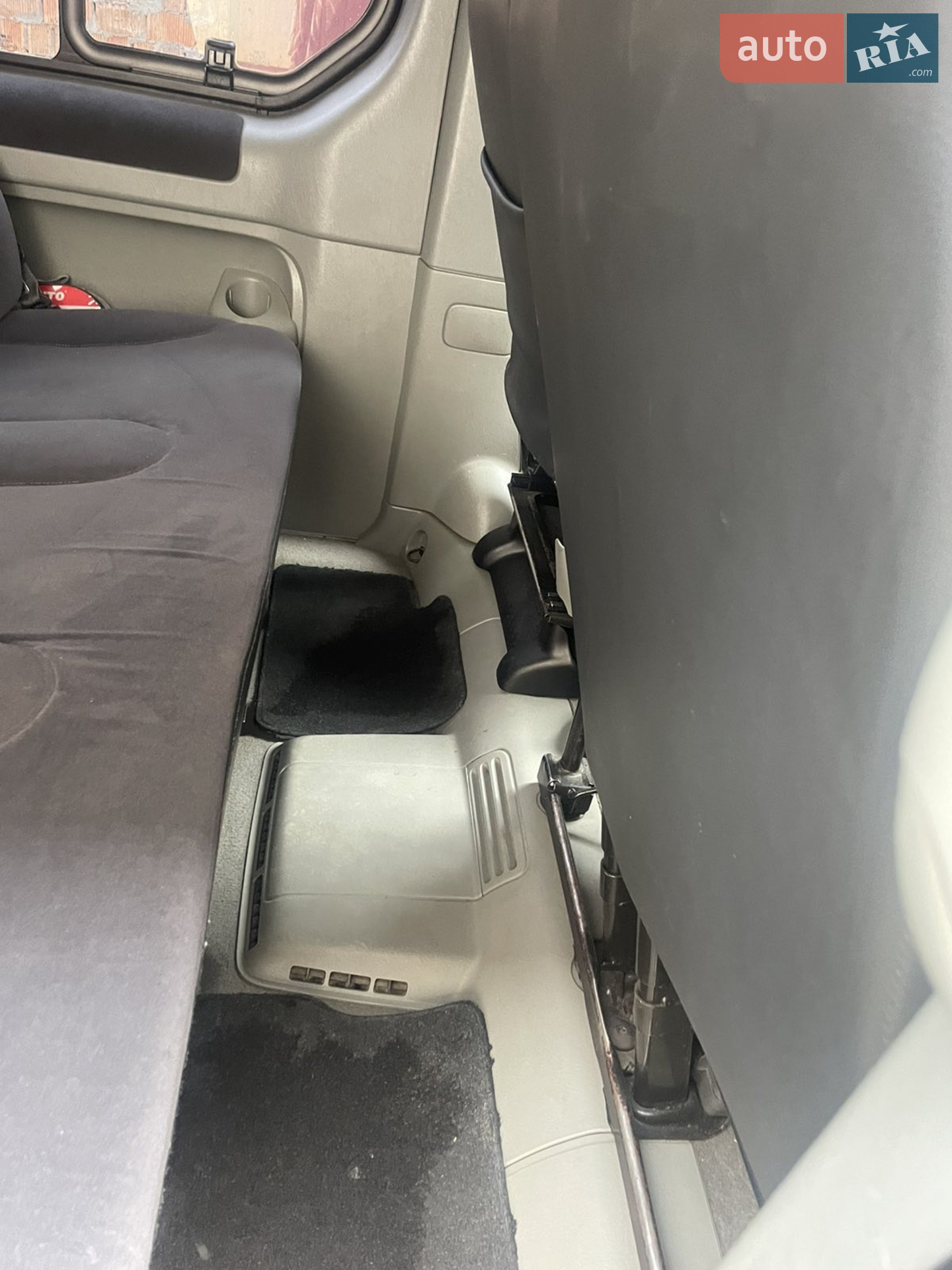 2010 Renault Trafic - мініатюра 14