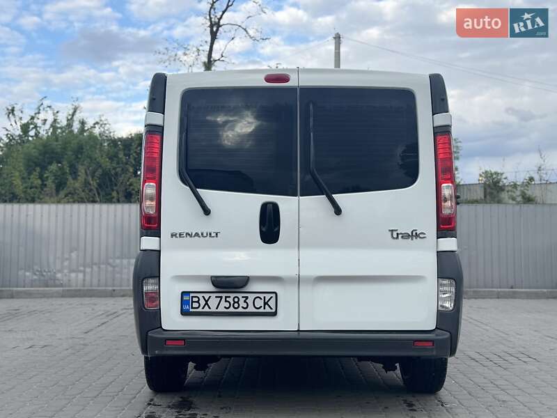 Мінівен Renault Trafic 2013 в Старокостянтинові