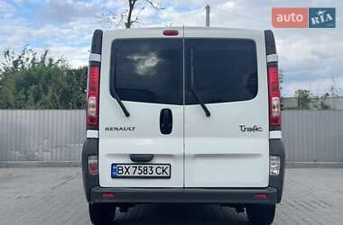 Минивэн Renault Trafic 2013 в 
