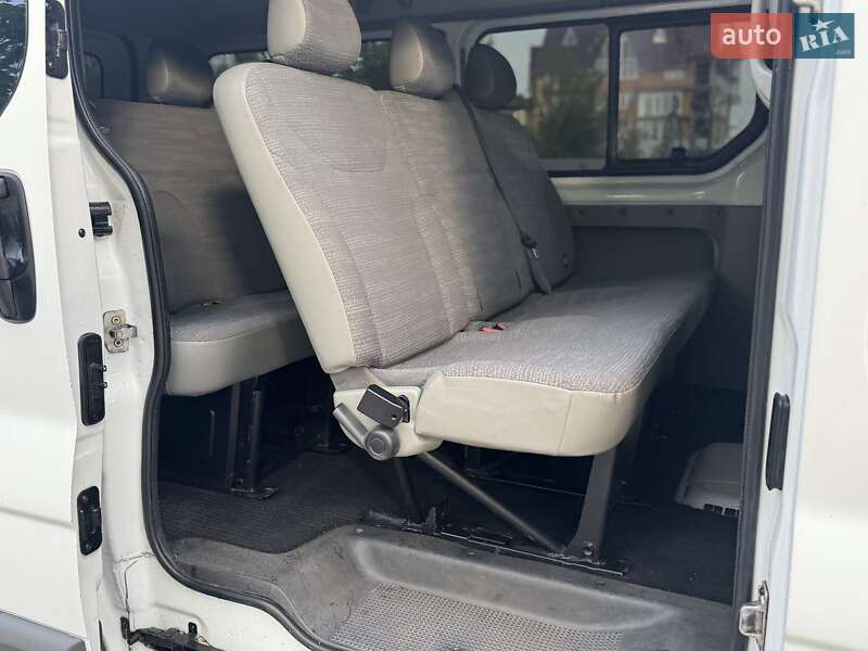 Мінівен Renault Trafic 2013 в Старокостянтинові